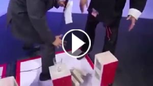 مذيع يفضح بالخطأ خدعة يستخدمها مدرب للفنون القتالية.. فيديو
