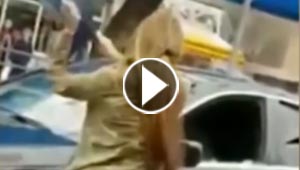  ممثلة تحطم سيارة المنتج لانه لم يحذف مشاهدها الاباحية.. فيديو
