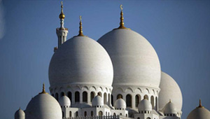 جامع الشيخ زايد في ابو ظبي ثاني افضل معلم سياحي في العالم