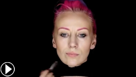 فيديو مدهش لساحرة صربية مرعبة فصلت رأسها عن جسدها!!