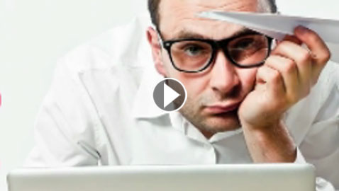 فيديو أغرب الوظائف: شم الابطين، تذوّق طعام الكلاب واحتضان الغير!