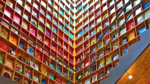 بالصور.. تعرفوا على أغرب المكتبات حول العالم