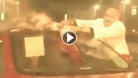 فيديو غريب جدا: ماذا فعل مصري في سيارته الجديدة لطرد العين والحسد؟