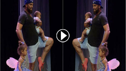 فيديو طريف: أب رائع يرقص الباليه مع ابنته على المسرح ليشجعها بعد ان بكت 
