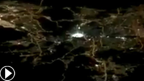 فيديو مذهل ينشره طيار لمكة المكرمة من ارتفاع 37 ألف قدم