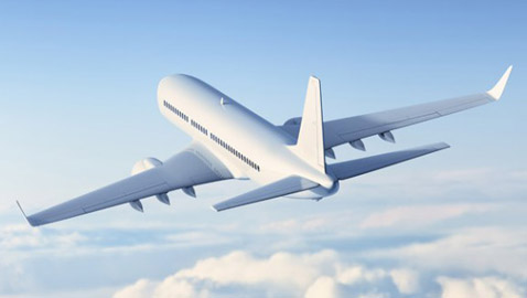 ما هو سبب طلاء أغلب الطائرات باللون الأبيض؟ إليكم السبب..