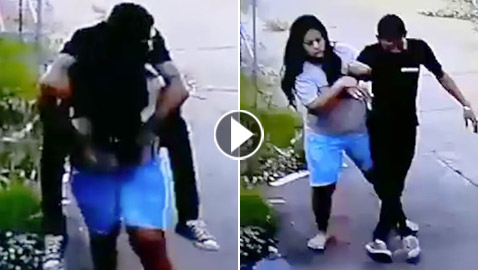 امرأة تحمل زوجها المخمور على ظهرها كالأطفال لتدخله للمنزل! فيديو