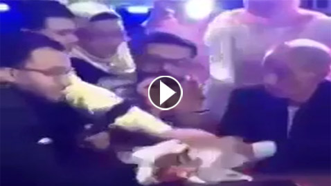 فيديو مضحك: مأذون يتعرض للضرب خلال شجار بين أهل العروس والعريس