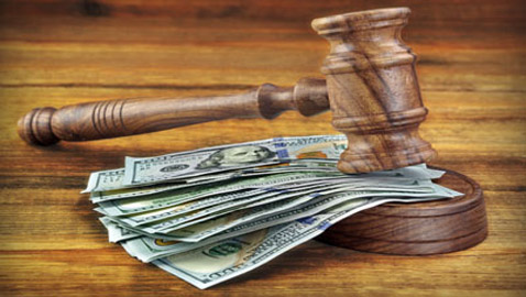 54 مليون دولار تعويضا لفقدانه بنطاله.. إليكم أغرب التعويضات القضائية!